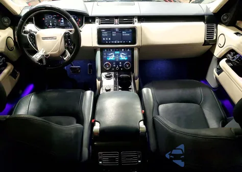 2021 Land Rover Range Rover Hse Westminster Edition z USA, uszkodzony, nr VIN SALGS2RU5MA447944